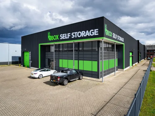 1BOX-Self-Storage-Rotterdam-Helmond-Opslagruimte-2-scaled.webp