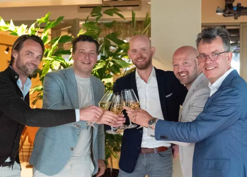 Persbericht: Persbericht: Follo kondigt fusie aan met investeerder NewPort Capital